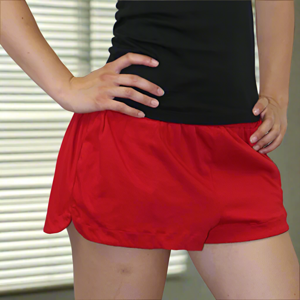 WomenShortRed
