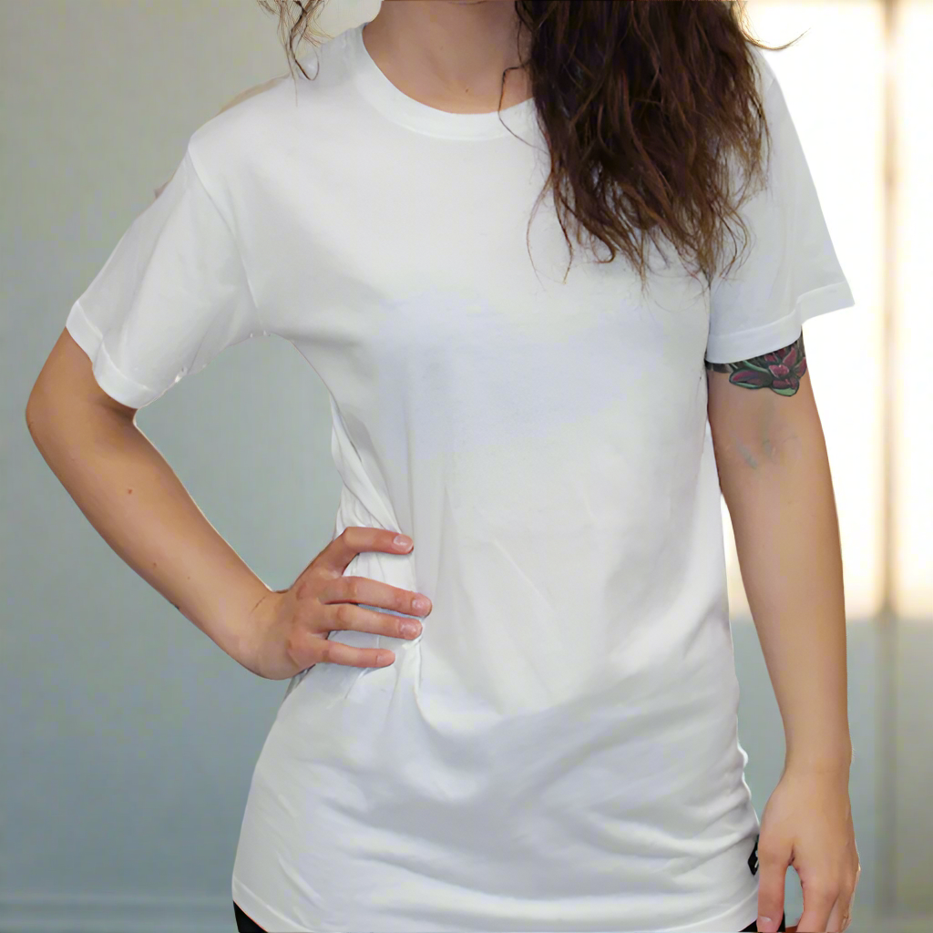 white t-shirt woman